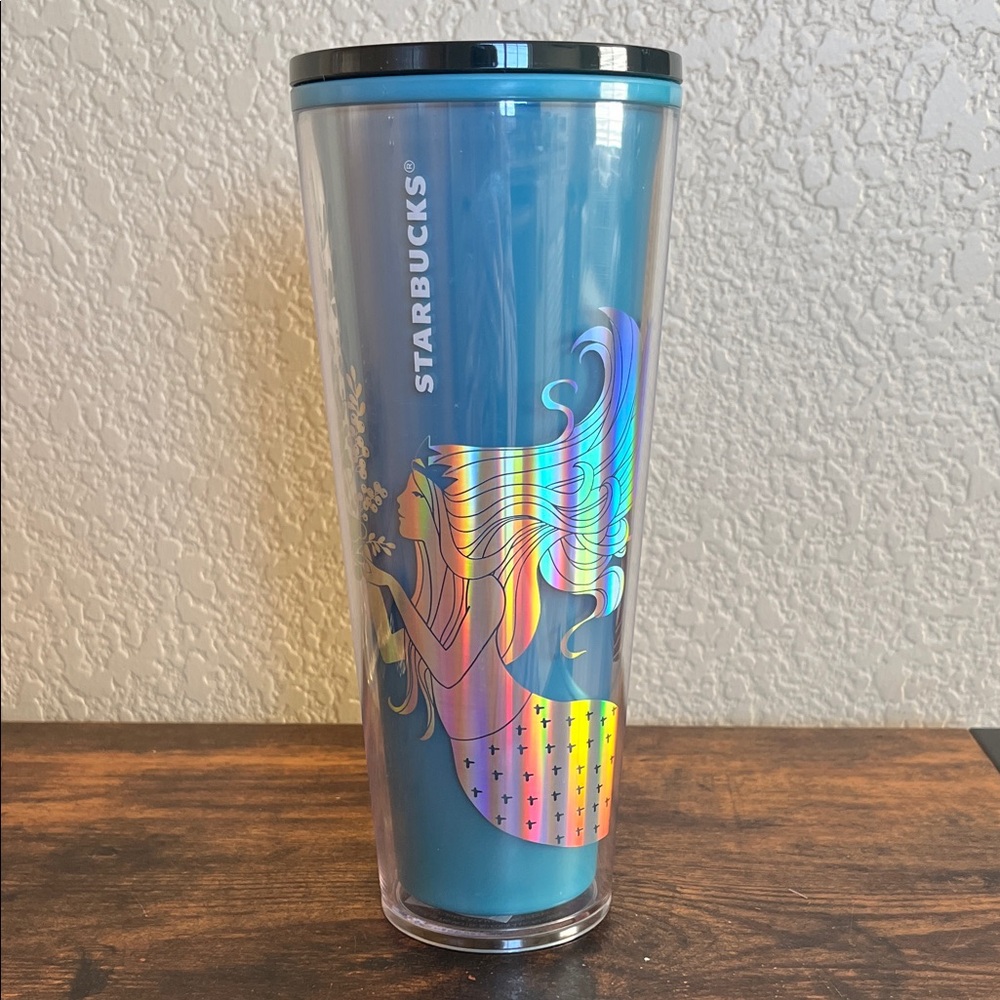 🆕 Starbucks 2021 Holiday Siren Mermaid color-changing tumbler